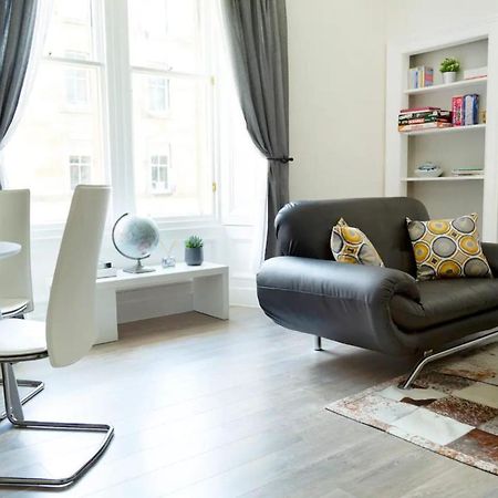 Bright 2 Bedroom Flat Next To Meadows Park 爱丁堡 外观 照片